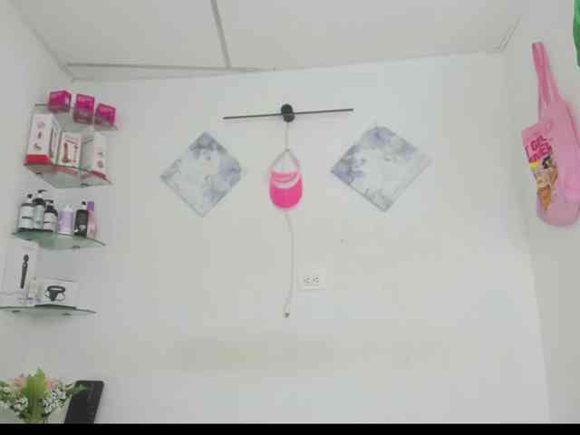 curvylattina webcam