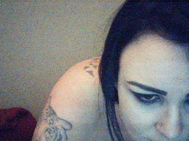 Batgirl1 live cam on BongaCams