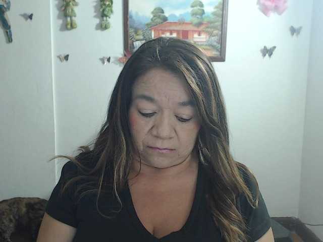 LluviaXDorada live webcam show