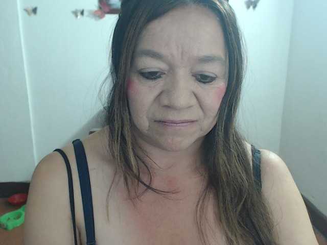 LluviaXDorada live cam on BongaCams