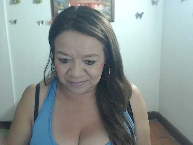 LluviaXDorada live cam on BongaCams