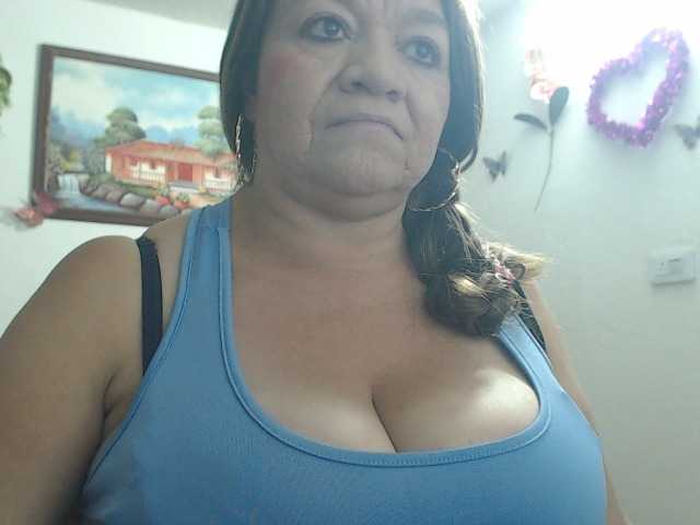 LluviaXDorada live cam on BongaCams