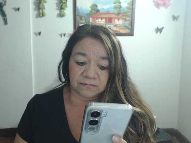 LluviaXDorada live cam on BongaCams