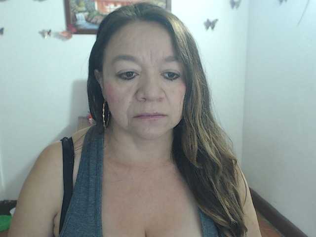 LluviaXDorada live cam on BongaCams