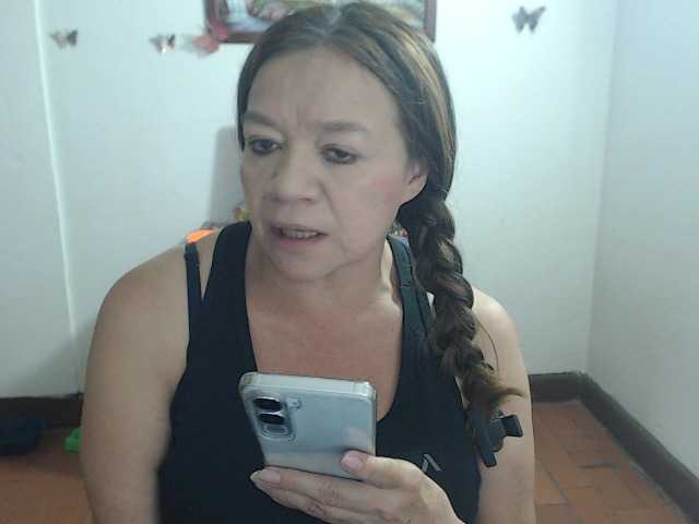 LluviaXDorada live cam on BongaCams