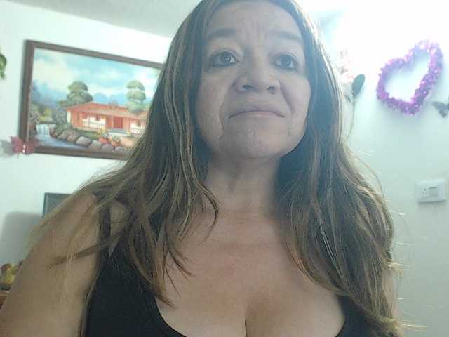 LluviaXDorada live cam on BongaCams