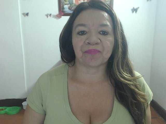 LluviaXDorada live cam on BongaCams