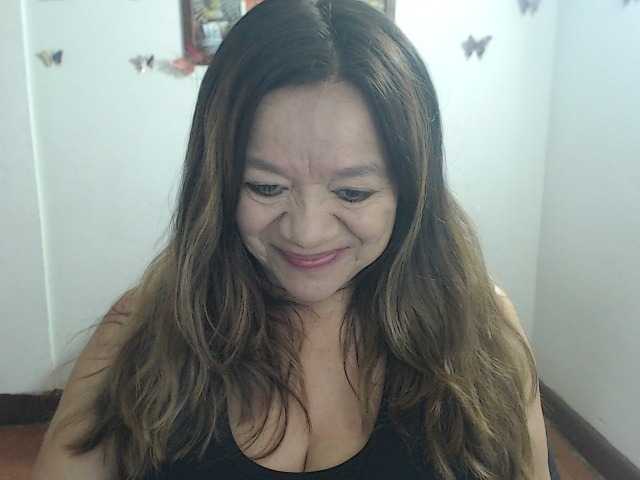 LluviaXDorada live cam on BongaCams