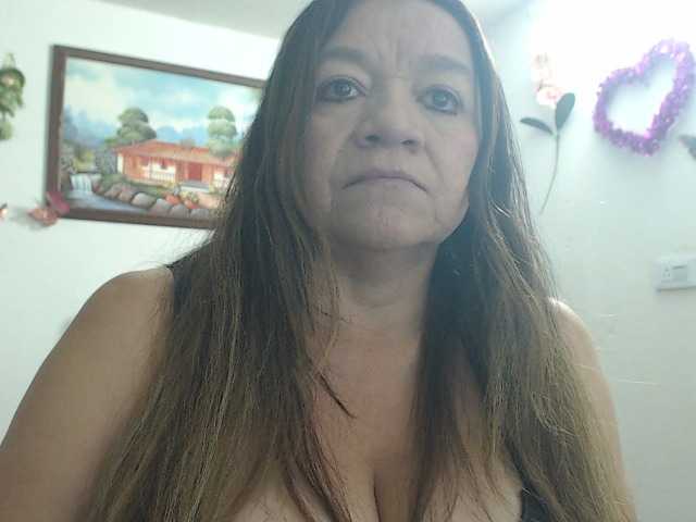 LluviaXDorada live cam on BongaCams