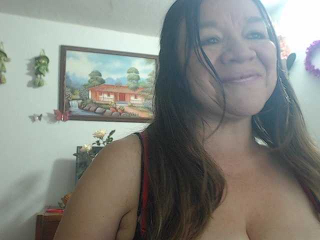LluviaXDorada live cam on BongaCams