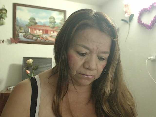 LluviaXDorada live cam on BongaCams