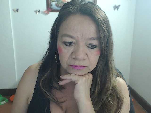 LluviaXDorada live cam on BongaCams