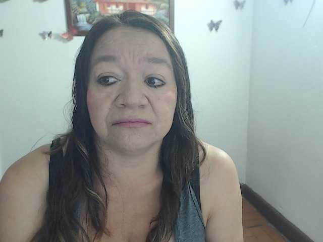 LluviaXDorada live cam on BongaCams