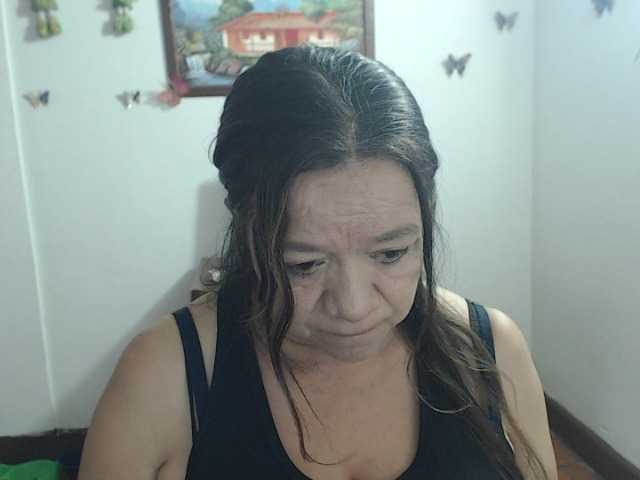LluviaXDorada live cam on BongaCams