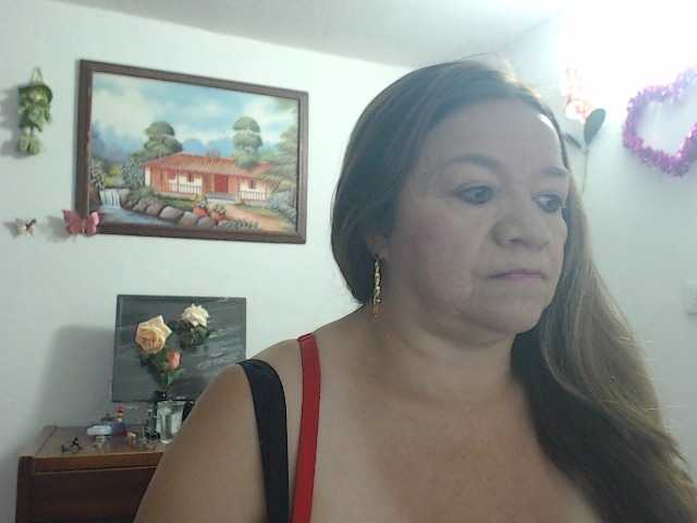 LluviaXDorada live cam on BongaCams
