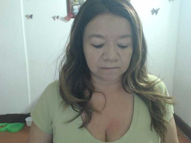 LluviaXDorada live cam on BongaCams