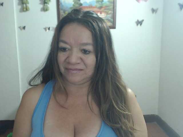 LluviaXDorada live cam on BongaCams