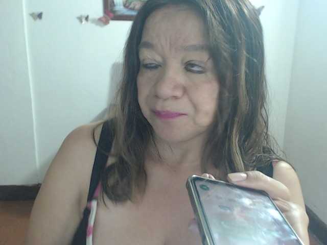 LluviaXDorada live cam on BongaCams