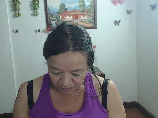 LluviaXDorada live cam