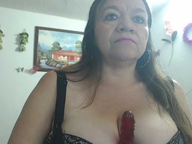 LluviaXDorada live cam on BongaCams