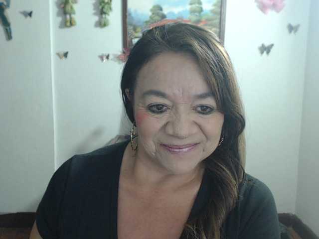 LluviaXDorada live cam on BongaCams