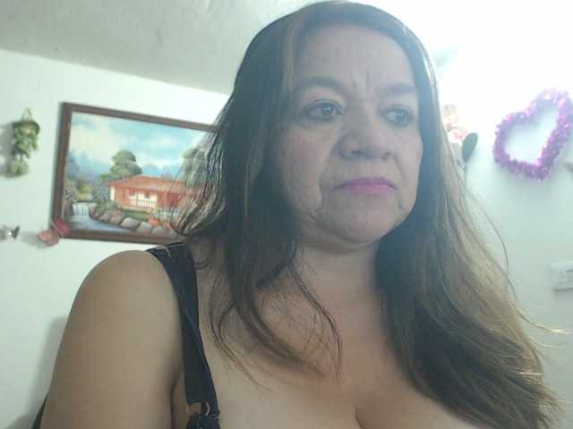 LluviaXDorada live cam on BongaCams