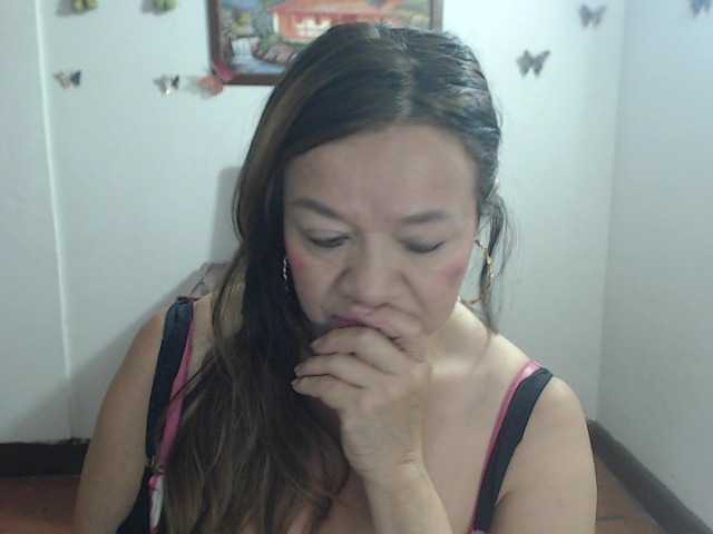 LluviaXDorada live cam on BongaCams
