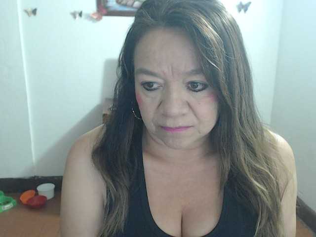LluviaXDorada live cam on BongaCams
