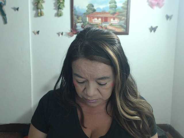LluviaXDorada live cam on BongaCams