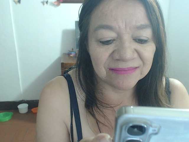 LluviaXDorada live cam on BongaCams