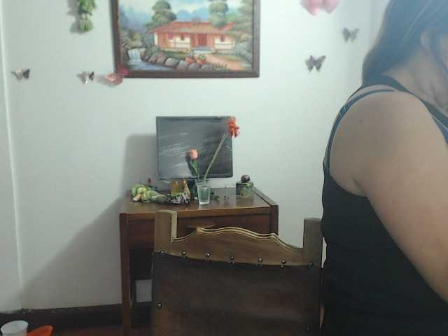 LluviaXDorada live cam on BongaCams