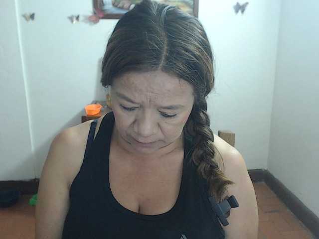 LluviaXDorada live cam on BongaCams
