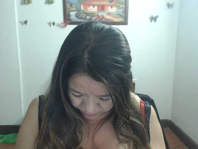 LluviaXDorada live cam on BongaCams
