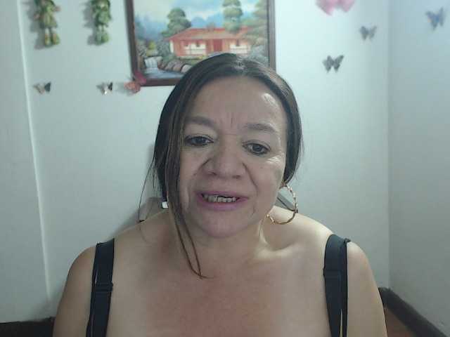 LluviaXDorada live cam