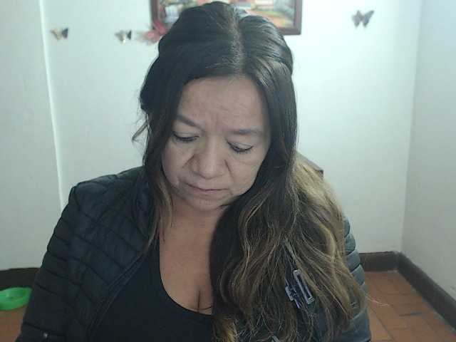 LluviaXDorada live cam on BongaCams
