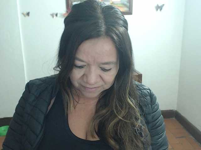 LluviaXDorada live cam on BongaCams