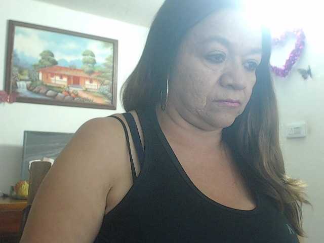 LluviaXDorada live cam on BongaCams