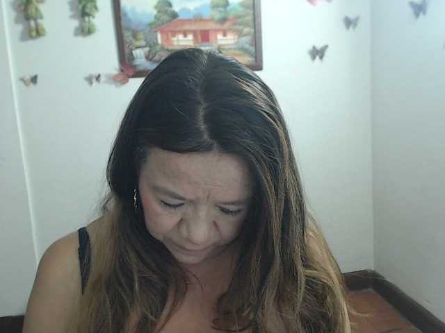 LluviaXDorada live cam on BongaCams