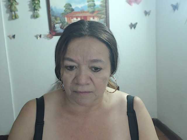 LluviaXDorada live cam