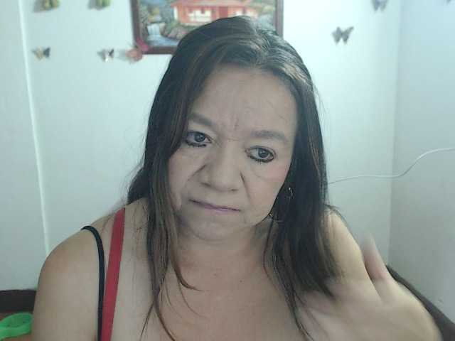 LluviaXDorada live cam on BongaCams