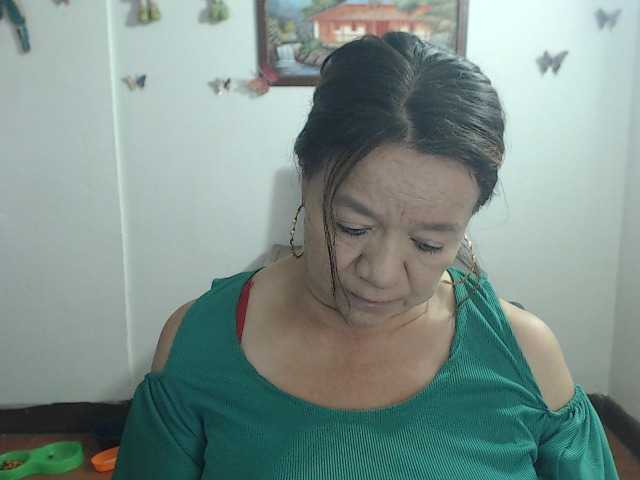 LluviaXDorada live cam on BongaCams