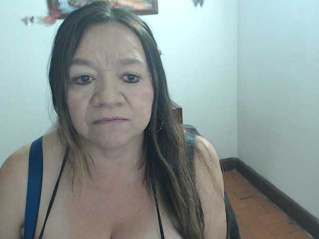 LluviaXDorada live cam on BongaCams