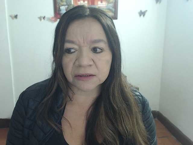 LluviaXDorada live cam on BongaCams
