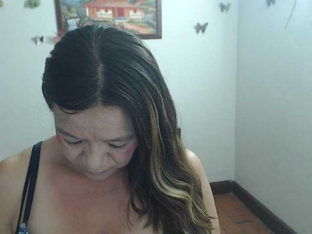 LluviaXDorada live cam on BongaCams