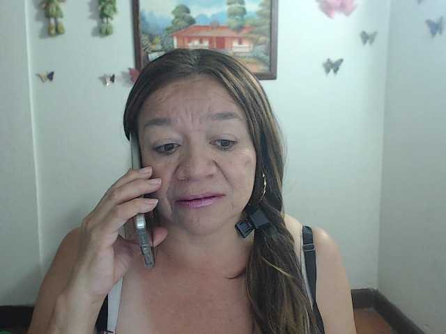 LluviaXDorada live cam on BongaCams