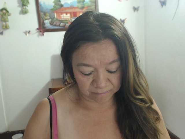 LluviaXDorada live cam on BongaCams