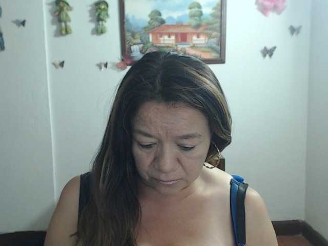 LluviaXDorada live cam on BongaCams