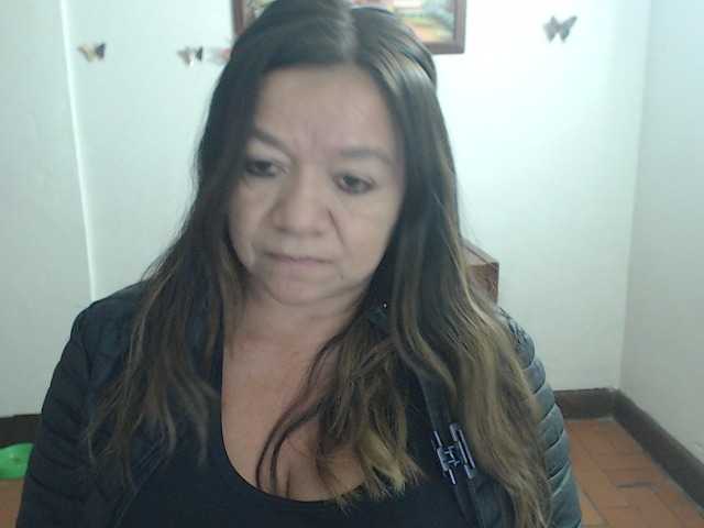LluviaXDorada live cam on BongaCams