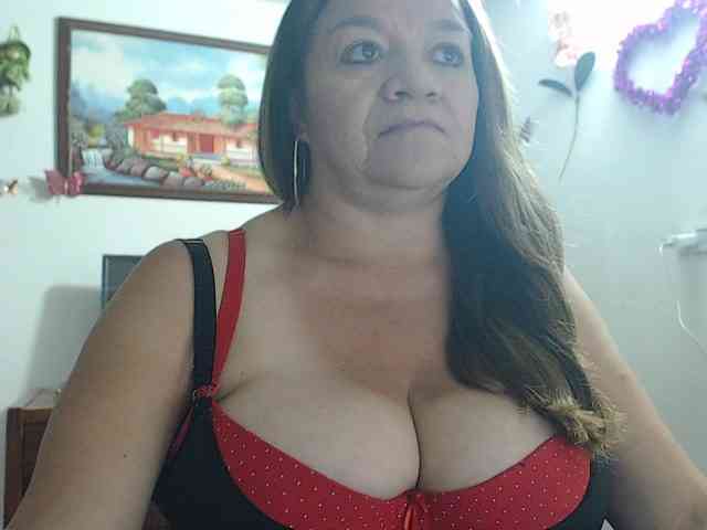 Model: LluviaXDorada