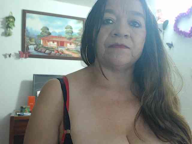 LluviaXDorada Live Webcam on BongaCams